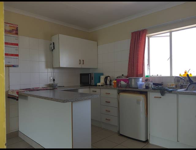 2 BEDROOM APARTMENT RENTED IN HALFWAY GARDENS